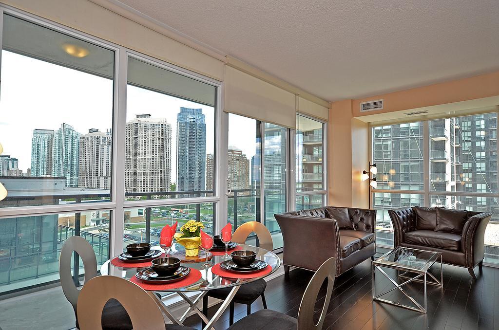 Royal Stays Furnished Apartments - Square One Mississauga Exterior photo