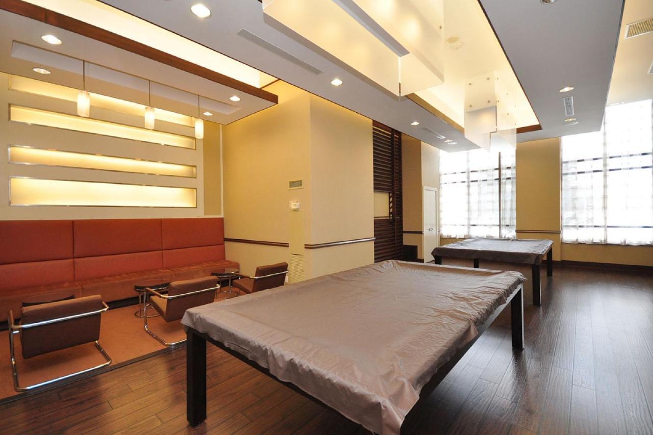 Royal Stays Furnished Apartments - Square One Mississauga Exterior photo