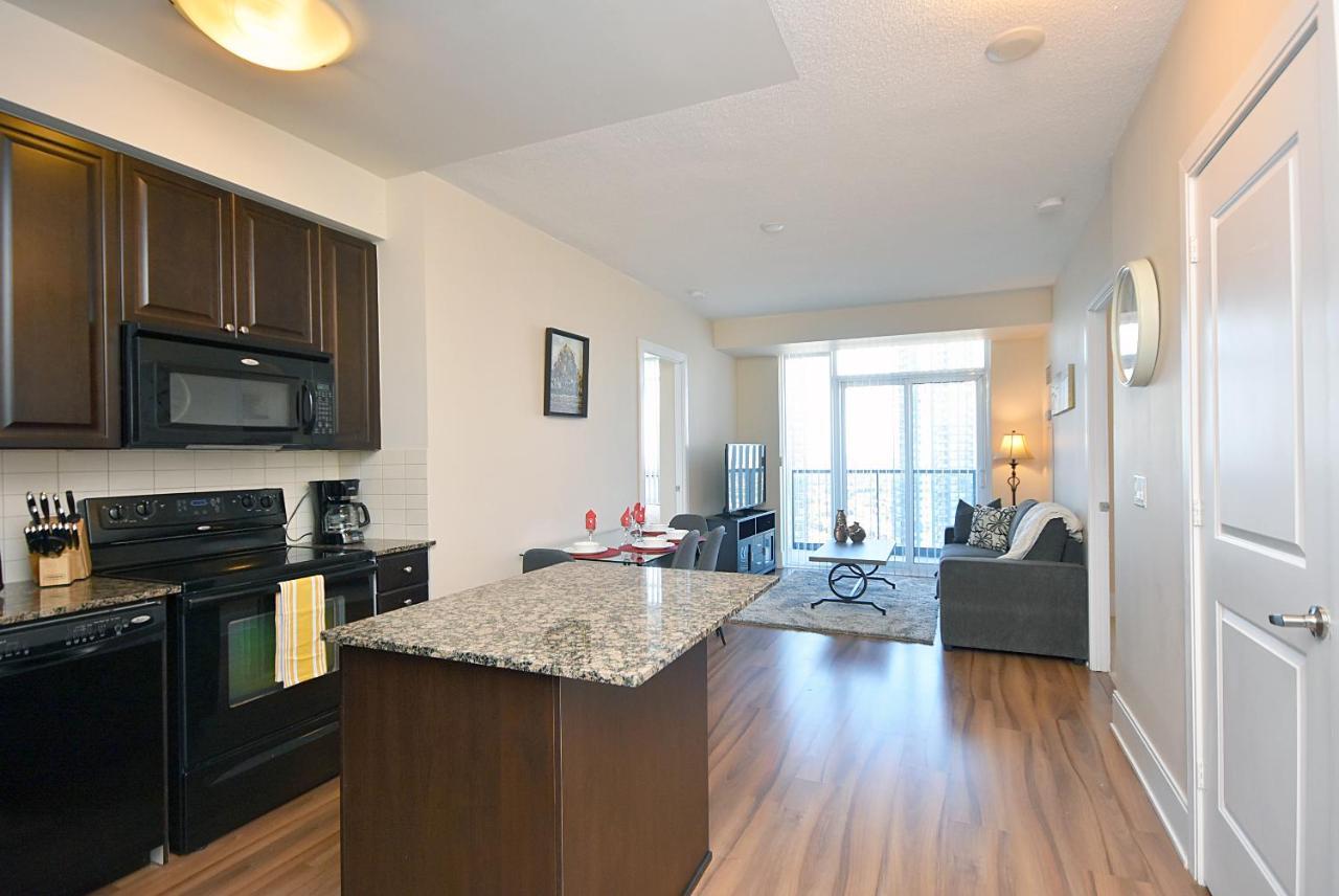 Royal Stays Furnished Apartments - Square One Mississauga Exterior photo